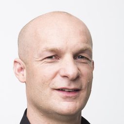 克里斯多福·奈特 - 荒失失奇兵2演員 飾演Private (voice)