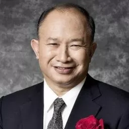 吳宇森 飾演 Stanley Wu