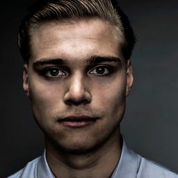 Akseli Kouki 飾演 Ville Peltonen