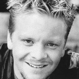 Aeryk Egan 飾演 Clyde