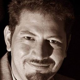 Pablo Guisa Koestinger 飾演 Presidiario 2