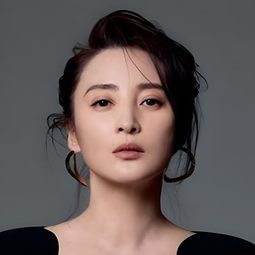 蔣勤勤 飾演 Cheng Cheng Siu Che