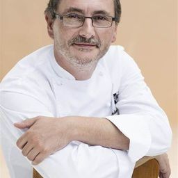 Andoni Luis Aduriz 飾演 Self