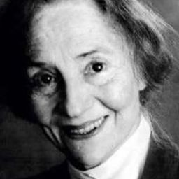 Alethea McGrath 飾演 Mrs. Lillie