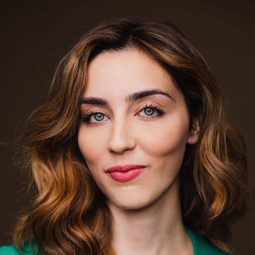 Aliandra Calabrese 飾演 Chelsea