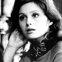 Emília Vášáryová 飾演 Diana