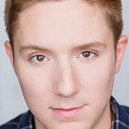 Nick Ryan 飾演 Officer Down (as Nick Ryan Jurewicz)