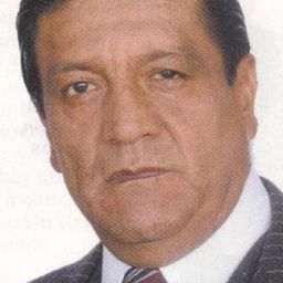 Edgardo Román 飾演 Alias Don Rafa