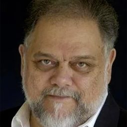 Peter Spellos 飾演 Orville Ketchum