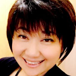 神代知衣  - 龍貓演員 飾演Michiko (voice)