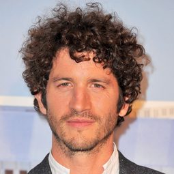 克雷蒙·史包尼 - 機密邂逅演員 飾演Brigadier Rousseau