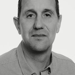 Gunnar Bragi Þorsteinsson 飾演 Gunnar