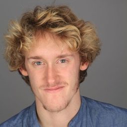 尼克·葛特曼 - 說好的婚禮呢演員 飾演Trainer