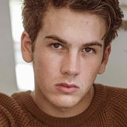 Cristian Athayde - Sleeping Princess演員 飾演Príncipe