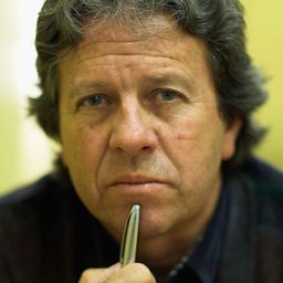 路易斯·羅薩 - 亞馬遜之火導演