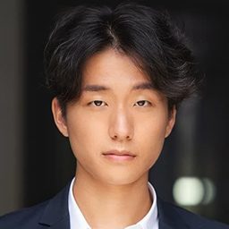 衛斯理·韓 飾演 Mike