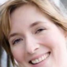 Joanna Maria Praml 飾演 Christine