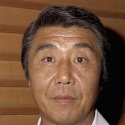 小池朝雄 飾演 Ozaki