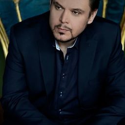 Vitalij Kowaljow 飾演 