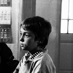 Mario Vuk 飾演 Davor