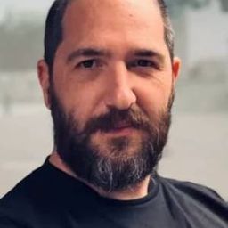 Alexandru Belc - 派對有罪導演