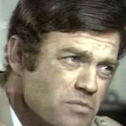 Robert Rondo - 大錯亂演員 飾演