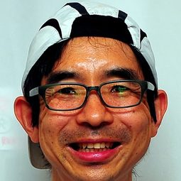 荒木 太郎 飾演 