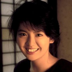 南野陽子 飾演 Fumiko Baba