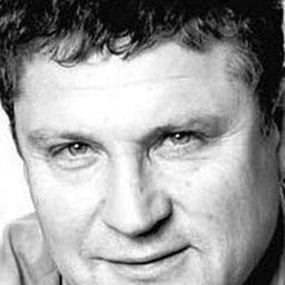 Gérard Touratier 飾演 Gérald à la poste