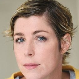 Brigitte Zeh - 沒有耳朵的兔子演員 飾演Nina