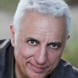 Massimo Olcese 飾演 