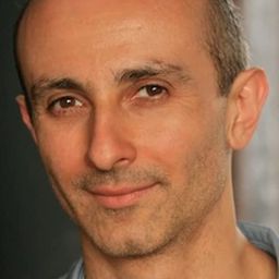 Stephen DeRosa - 童年闇影演員 飾演(Uncredited)