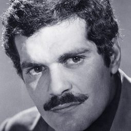 奧瑪·雪瑞夫 - 黑水風雲演員 飾演Ragab