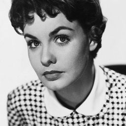 Erika Remberg 飾演 Ana Schuman