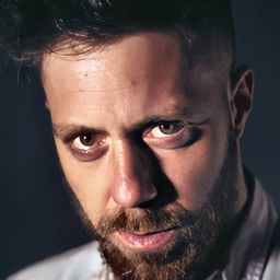 Andres Ciavaglia - 冰雹風暴演員 飾演Conductor Miguel