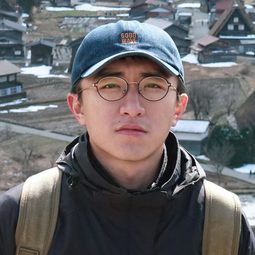 張不乙 - 橋頂少年導演