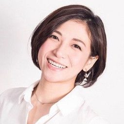 淺場萬矢 飾演 