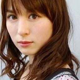 藤原ひとみ 飾演 