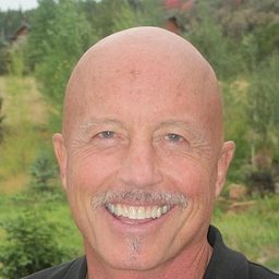 Jeff Chamberlain 飾演 Preacher