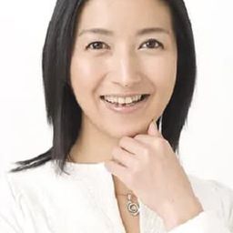 時任亜弓 飾演 Woman in police custody
