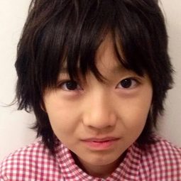 相澤侑我 飾演 