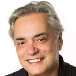 喬澤·胡本斯·夏夏 飾演 Tio Victor