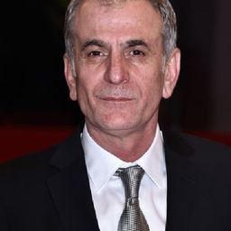 伊茲丁巴喬維奇 飾演 Oncle Dusan