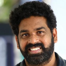 馬利克拉姆 - 蒂洛廣場導演