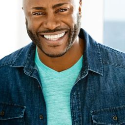 Diosiq Burné 飾演 Javi