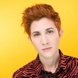 Howland Wilson - 異星戰境演員 飾演Tech