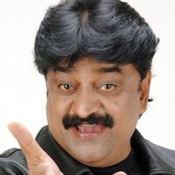 欽尼·捷揚特 飾演 Ashok