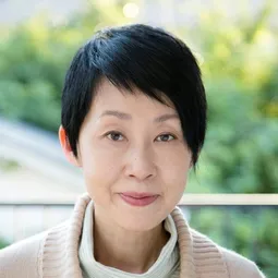 布施繪里 飾演 Etsuko