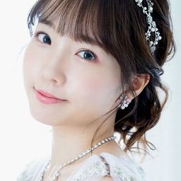 木戶衣吹 飾演 Futaba "Ayafuu" Ayase (voice)