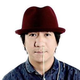 Udom Taepanich - DEAW 喜劇特輯：我還在啦演員 飾演Self